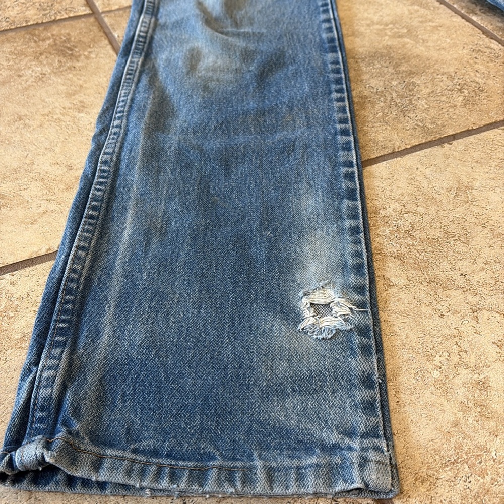 WRANGLER® COWBOY CUT® SLIM FIT JEAN 28X32 - Picture 7 of 10